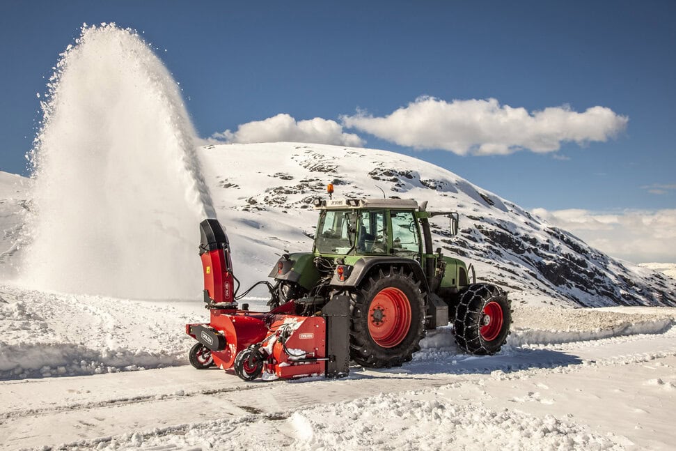 Nearest snow sales blower repair shop